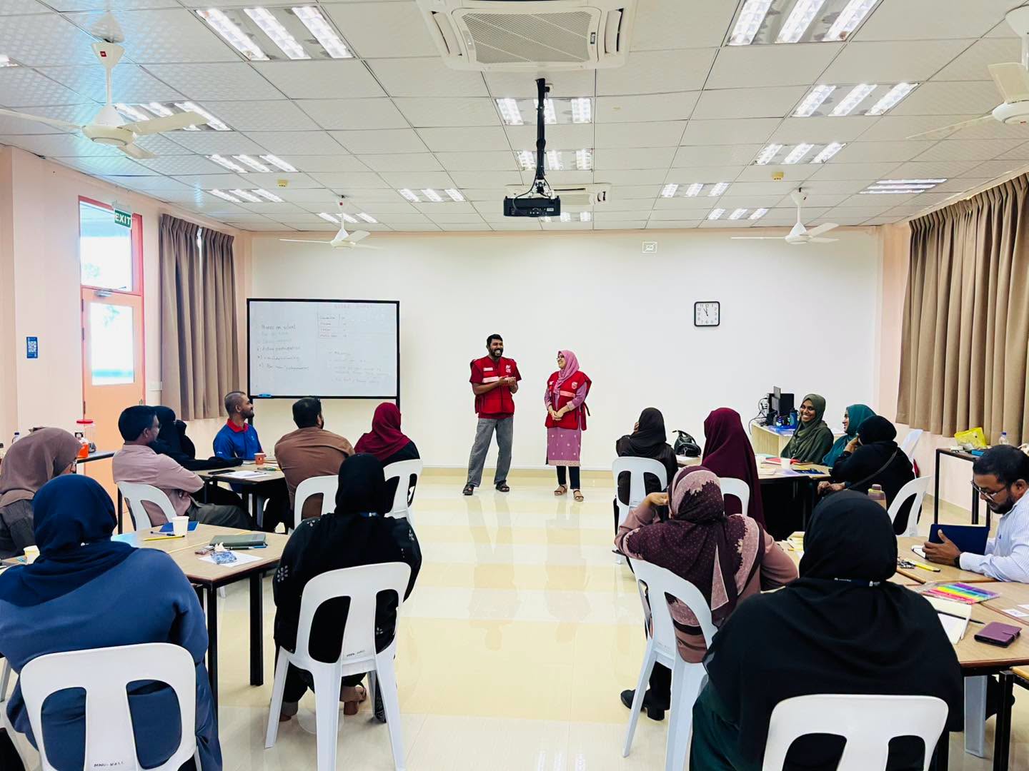 MRC Delivers Basic Psychological First Aid Training for MNU Kulhudhuffushi Campus Staff